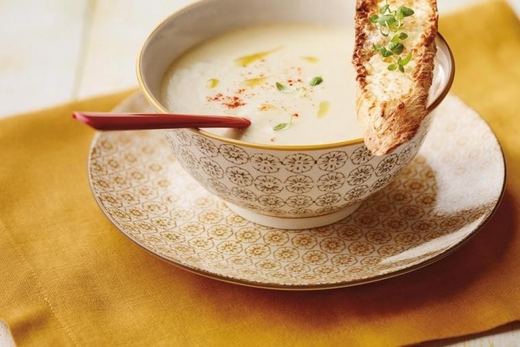 Recette de soupe à l’oignon et crostinis au fromage